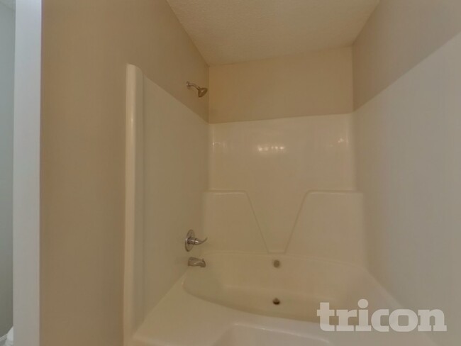 Building Photo - 3543 Arvin Dr