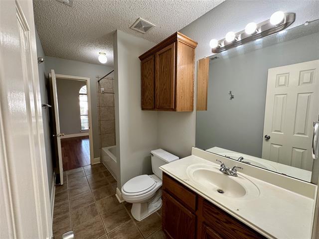 Building Photo - 3804 Aldersyde Dr