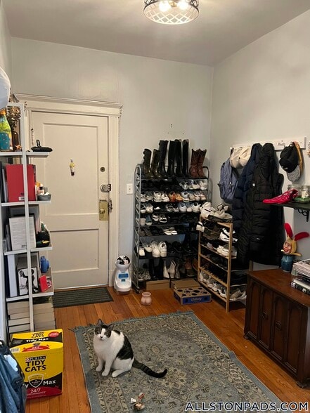 Building Photo - 26 Park Vale Ave