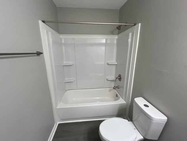 Building Photo - 2 bedroom, 1 bath Duplex in Gallatin