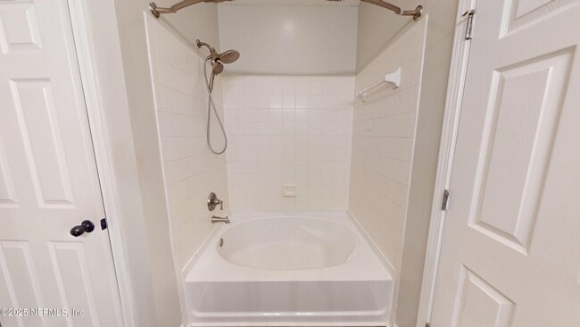 Building Photo - 5663 Greenland Rd