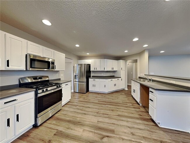 Building Photo - 10065 42nd St NE