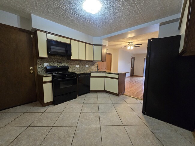 Building Photo - 6824 16th St