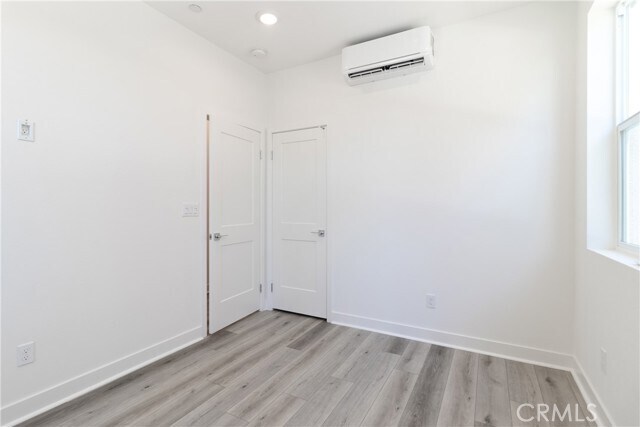 Building Photo - 2317 W Broadway