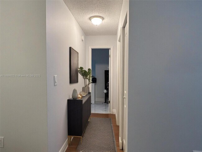 Building Photo - 17255 SW 95th Ave