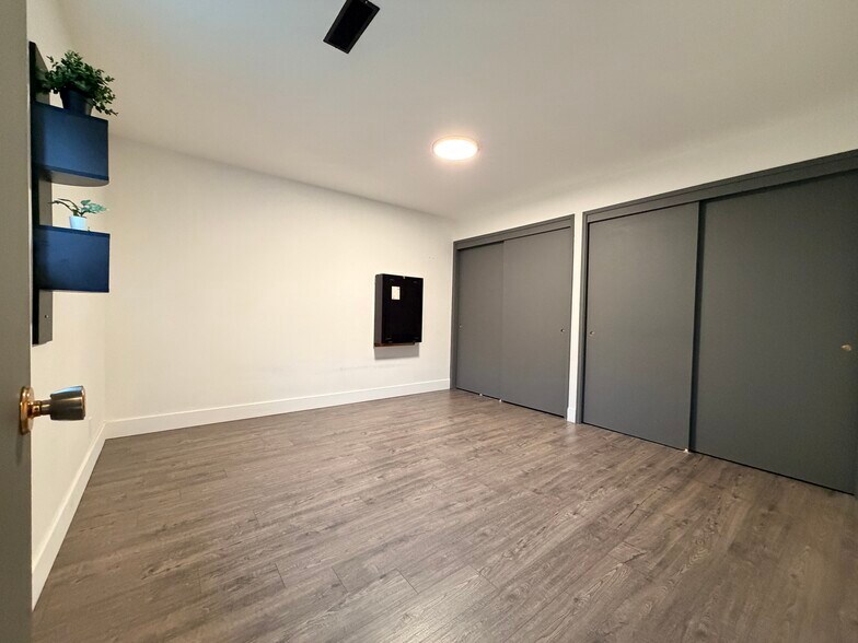 Building Photo - 16304 47th Pl S