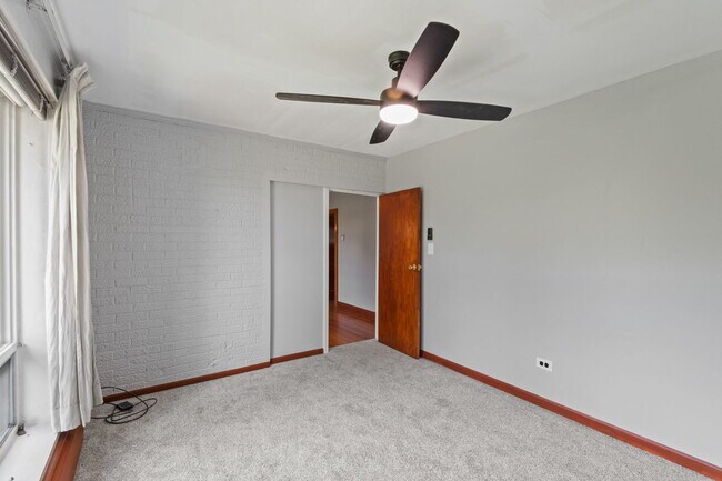 Building Photo - 288 Middaugh Rd