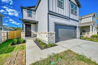 Building Photo - 3208 Canyon River Ln
