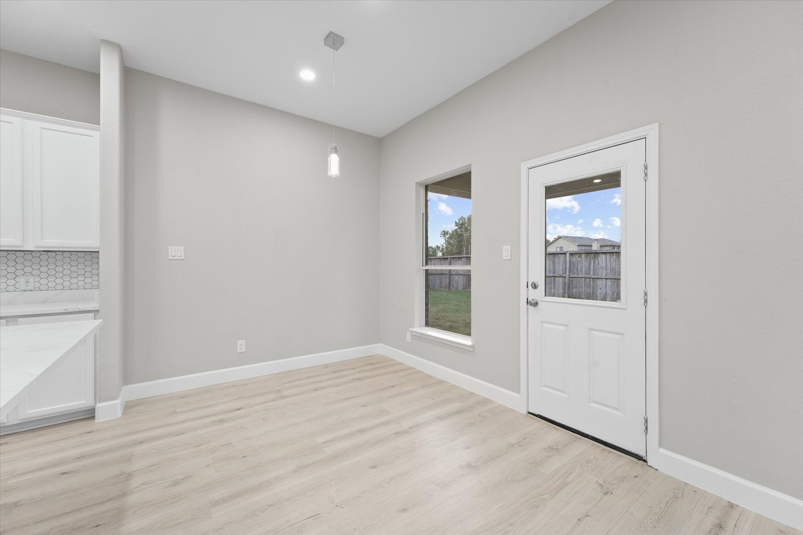 Building Photo - 21405 Naples Holw Ln