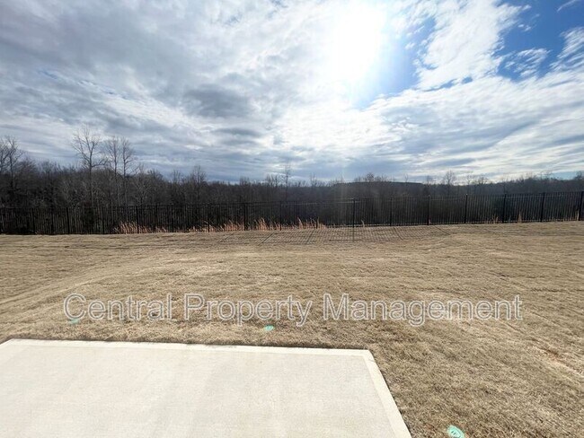 Building Photo - 671 Cozy Blf Rd