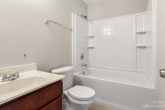 Building Photo - 3808 Herkimer Dr