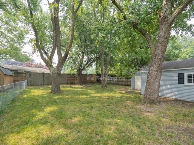 Building Photo - 1928 Eckener Dr