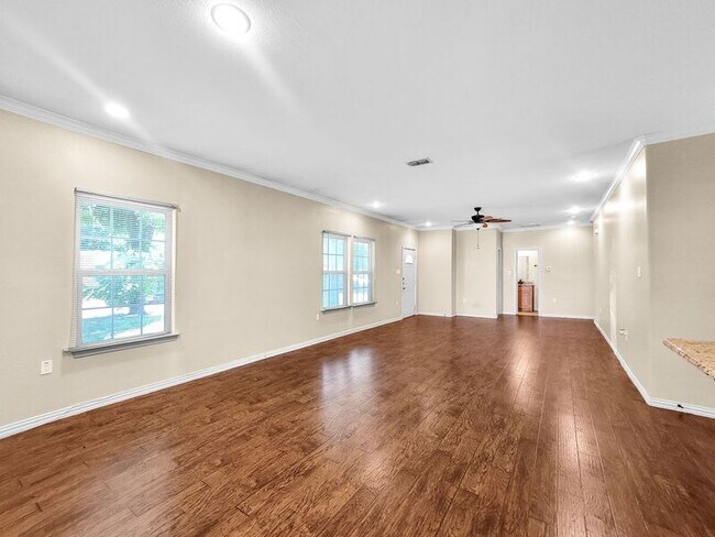 Building Photo - 1020 Elwood Rd