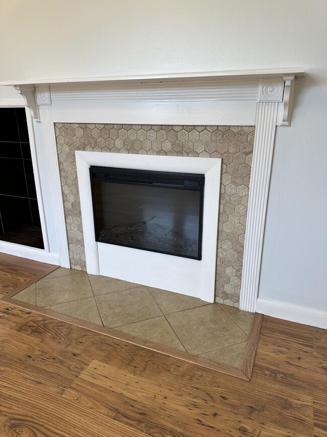 Building Photo - 115 Fieldcrest Dr