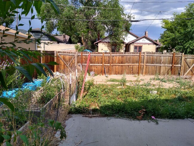 Building Photo - Osceola Duplex