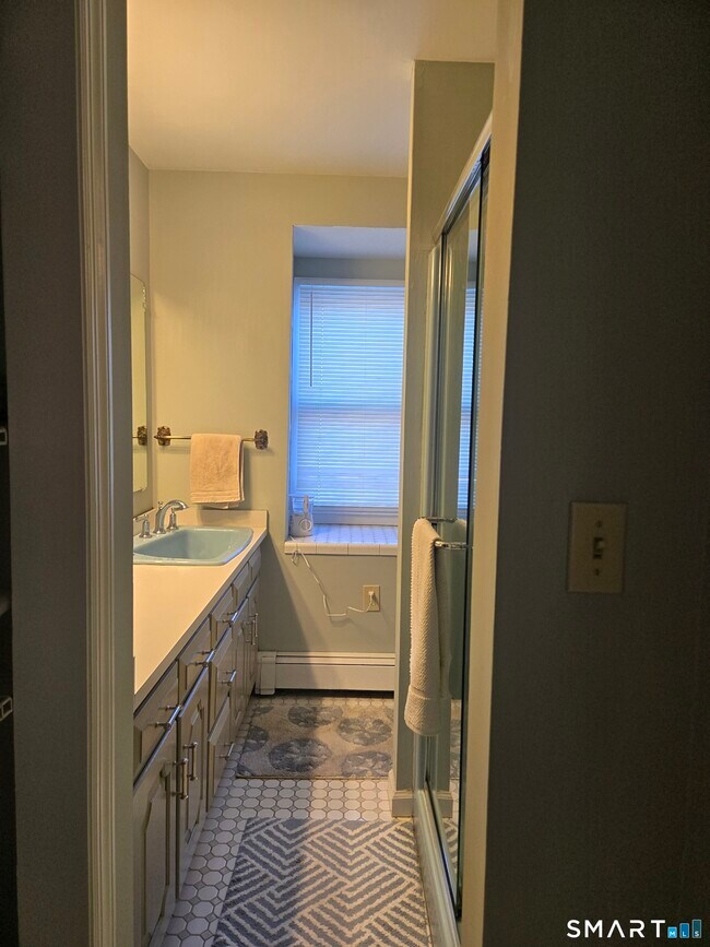 Building Photo - 892 Reef Rd