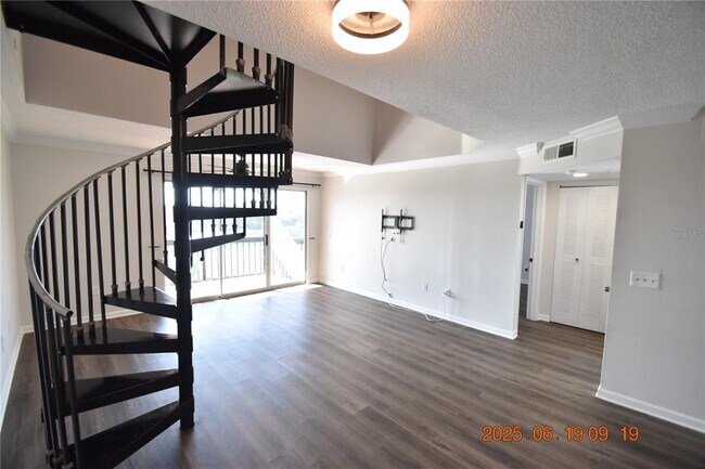 Building Photo - 2400 Feather Sound Dr
