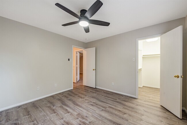 Building Photo - 5115 Cherrywood Ct