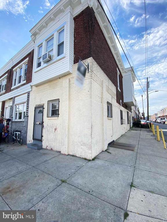 Building Photo - 3434 H St