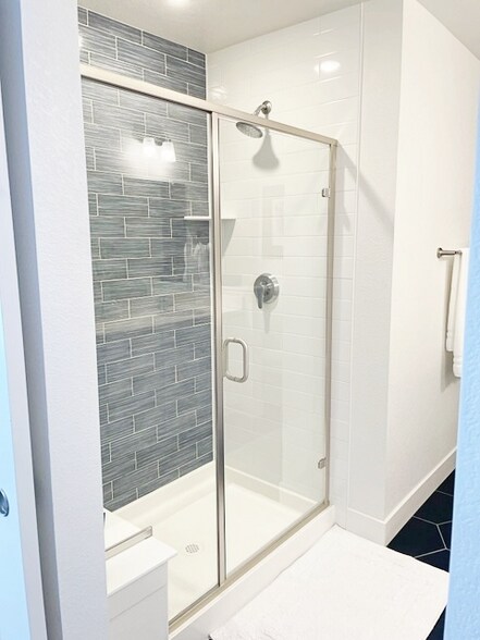 Building Photo - 5919 Denys Dr.