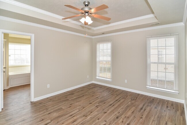 Building Photo - 237 Chestnut Oak Cir