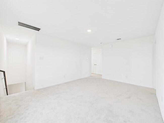 Building Photo - 2919 Summer Breeze Wy