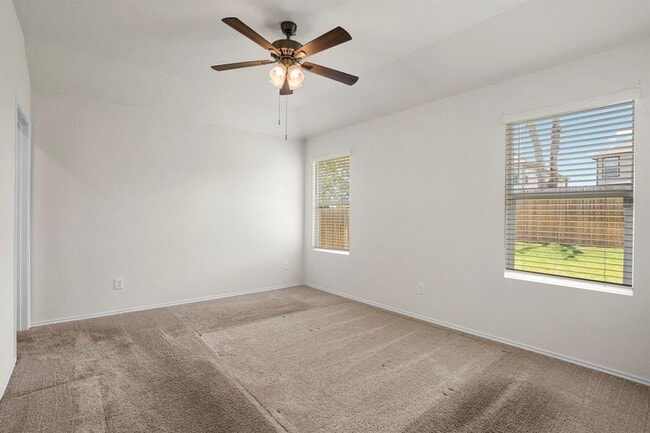 Building Photo - 376 Euclid Ln