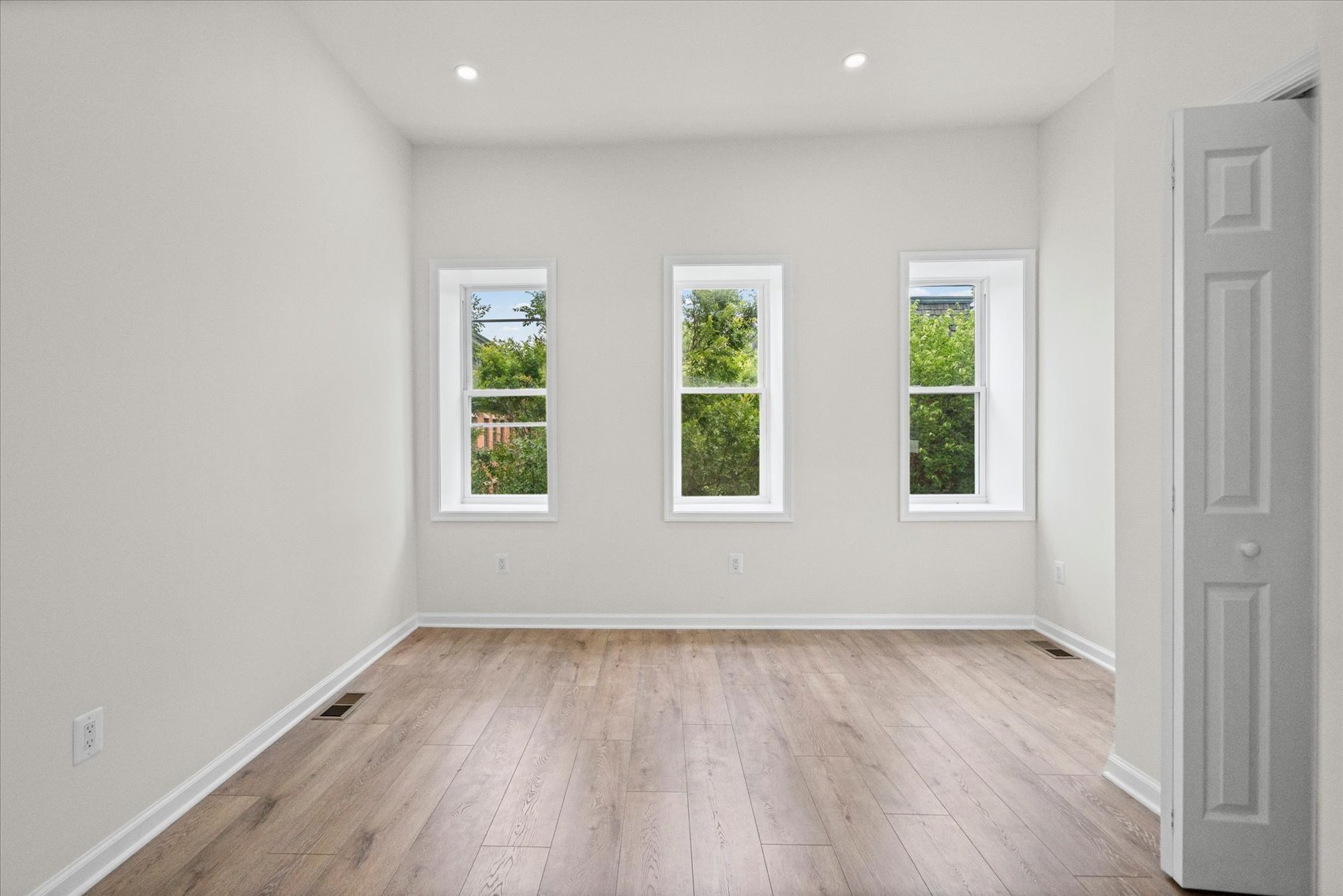 Building Photo - 1723 E Lombard St