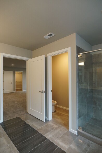 Building Photo - 23068 Alder Ln SE