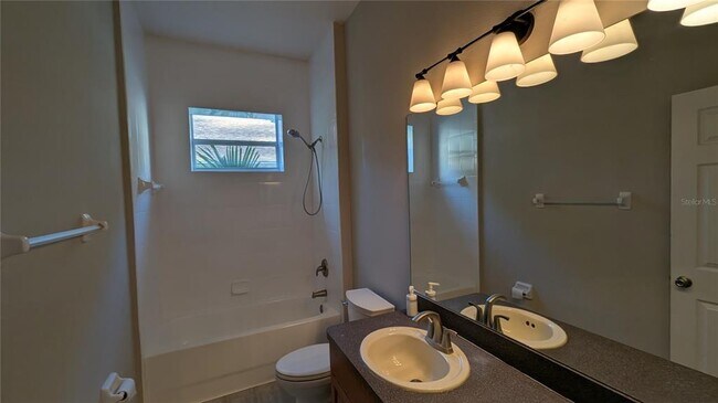 Building Photo - 2606 Fiddlestick Cir