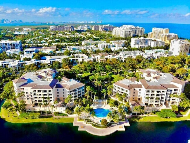 Building Photo - 791 Crandon Blvd