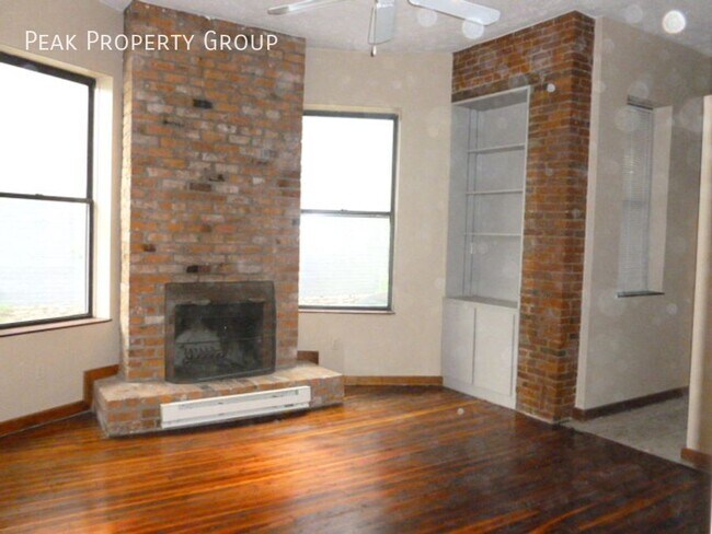 Building Photo - 3207 Vine St