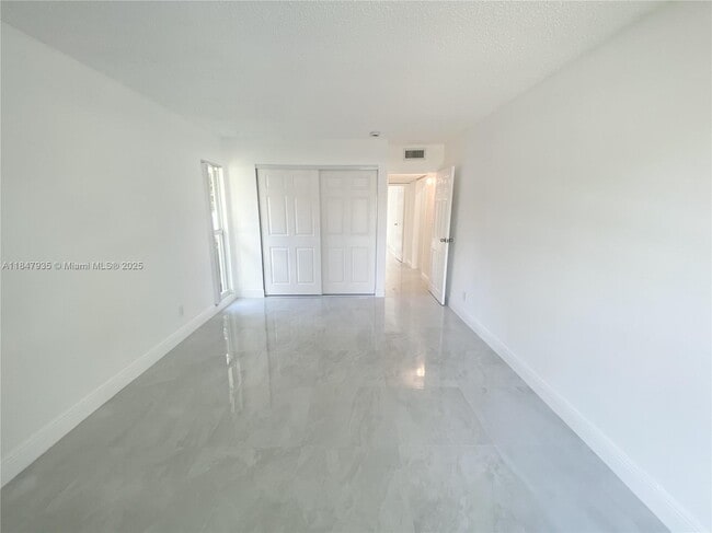 Building Photo - 7805 NW 67th Ave