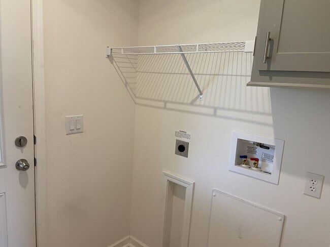 Building Photo - 7300 20th St