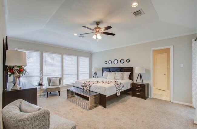 Building Photo - 13914 Swiss Hill Dr