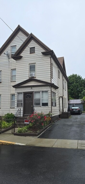 Building Photo - 4 Harris Ave