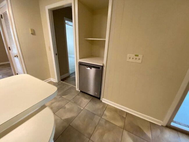Building Photo - 4BR brick home with rocking chair porch, f...