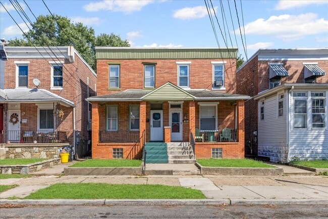 Primary Photo - 224 Parker Ave