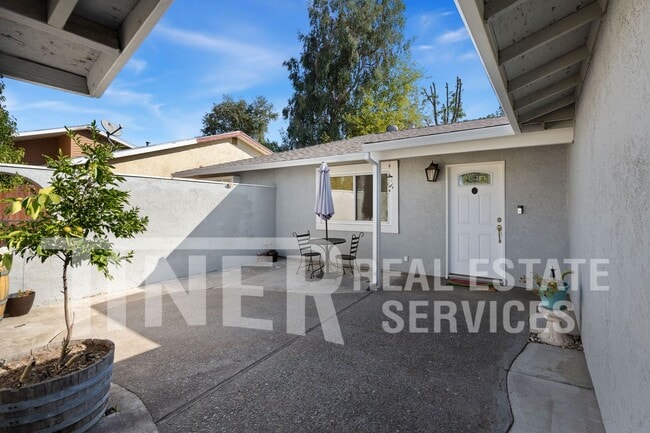 Building Photo - 8224 Longden Cir