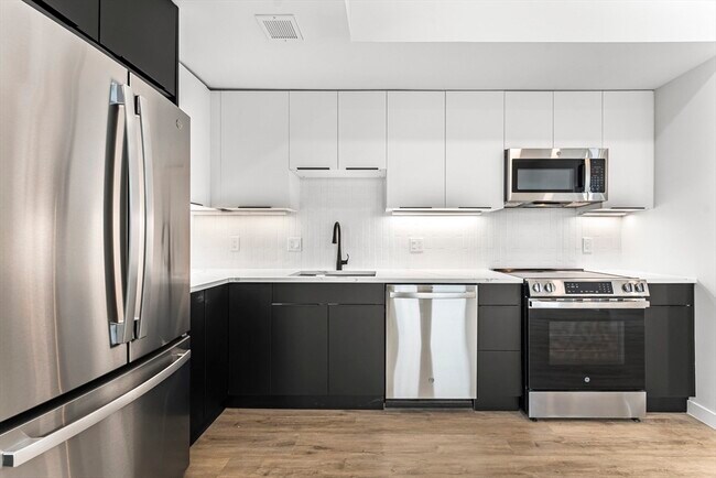 Building Photo - 24-28 Mt Pleasant St