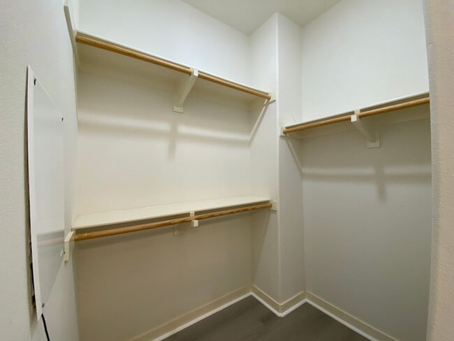 Building Photo - 3bedroom 3 bath home in the Solaire Commun...