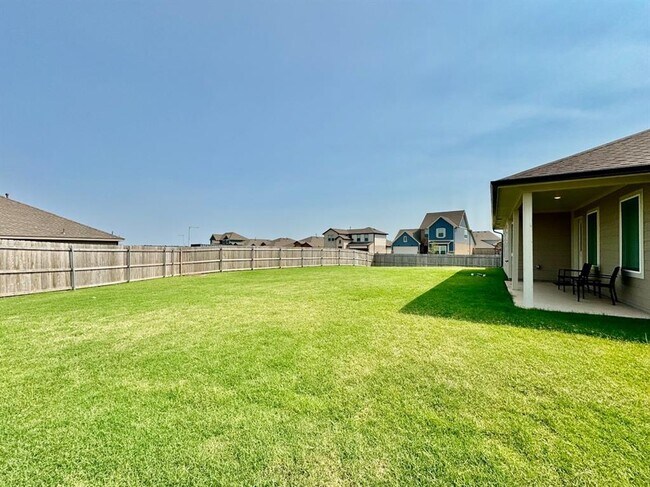 Building Photo - 2800 Stormy St