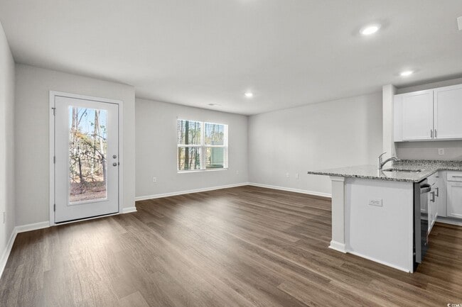 Building Photo - 612 Rd