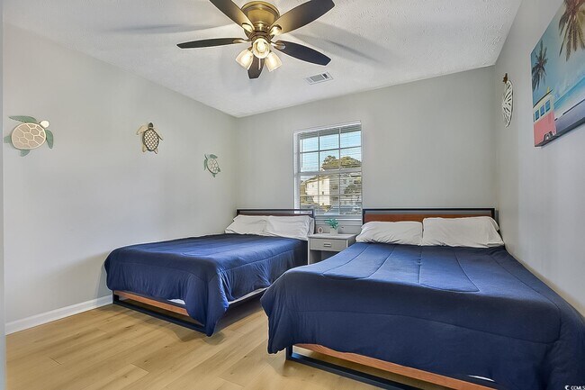 Building Photo - 510 White River Dr