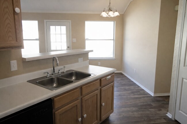 Building Photo - AVAILABLE SOON!