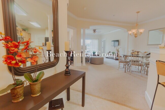Building Photo - 2 Bedroom Condo on the Intracoastal Waterway