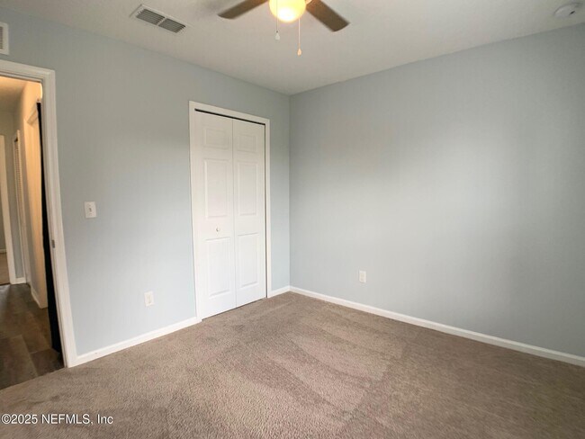 Building Photo - 3201 Deer Creek Dr