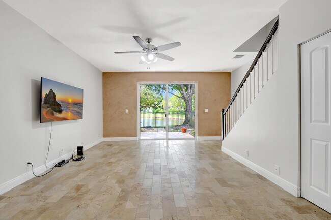 Building Photo - 6306 Crescent Lake Way