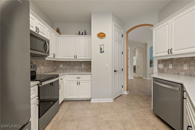 Building Photo - 17486 Old Harmony Dr