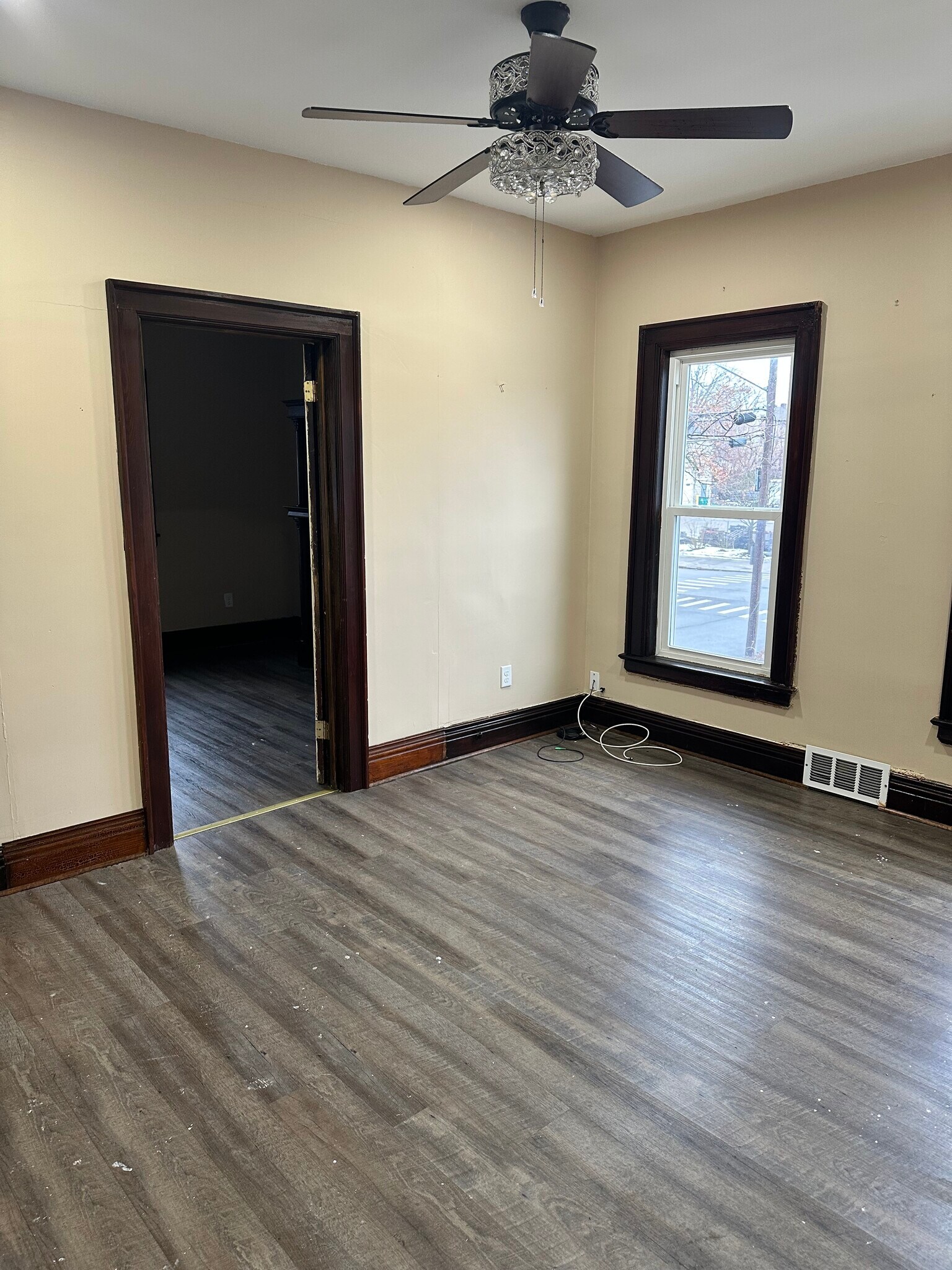 Building Photo - 270 Dewitt St